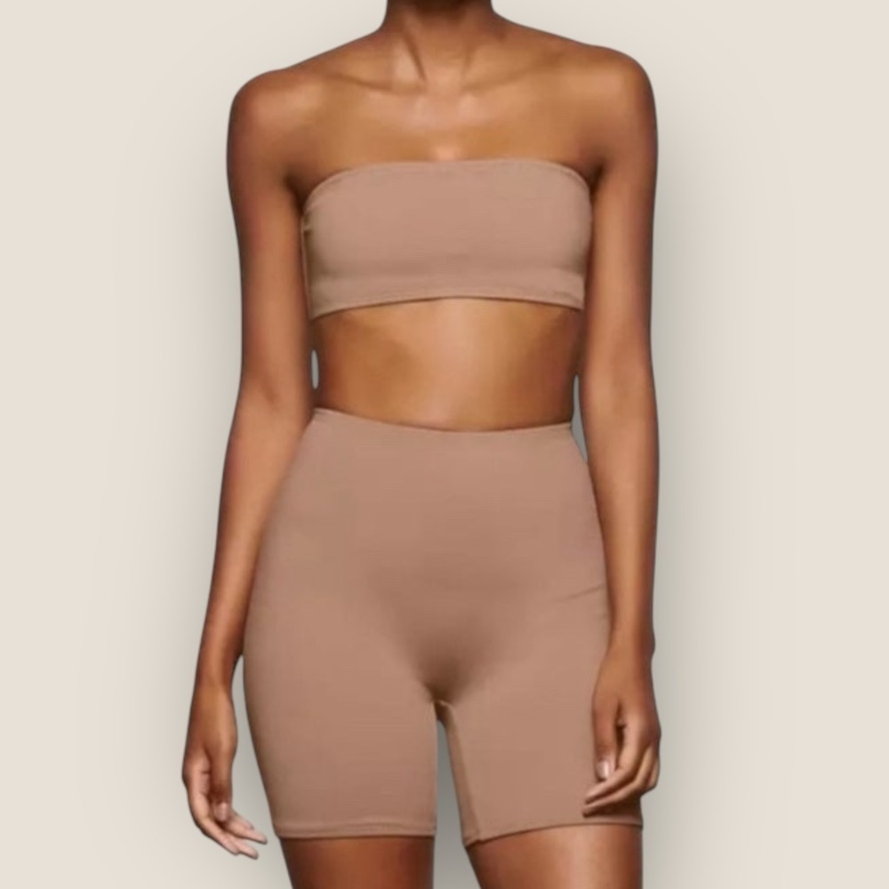 SKIMS | Shaping Swim Shorts | Beige | Size XXS
